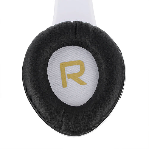 Бял